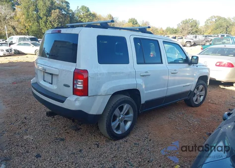 2016 Jeep Patriot Latitude z USA, uszkodzony, nr VIN 1C4NJRFB2GD687159